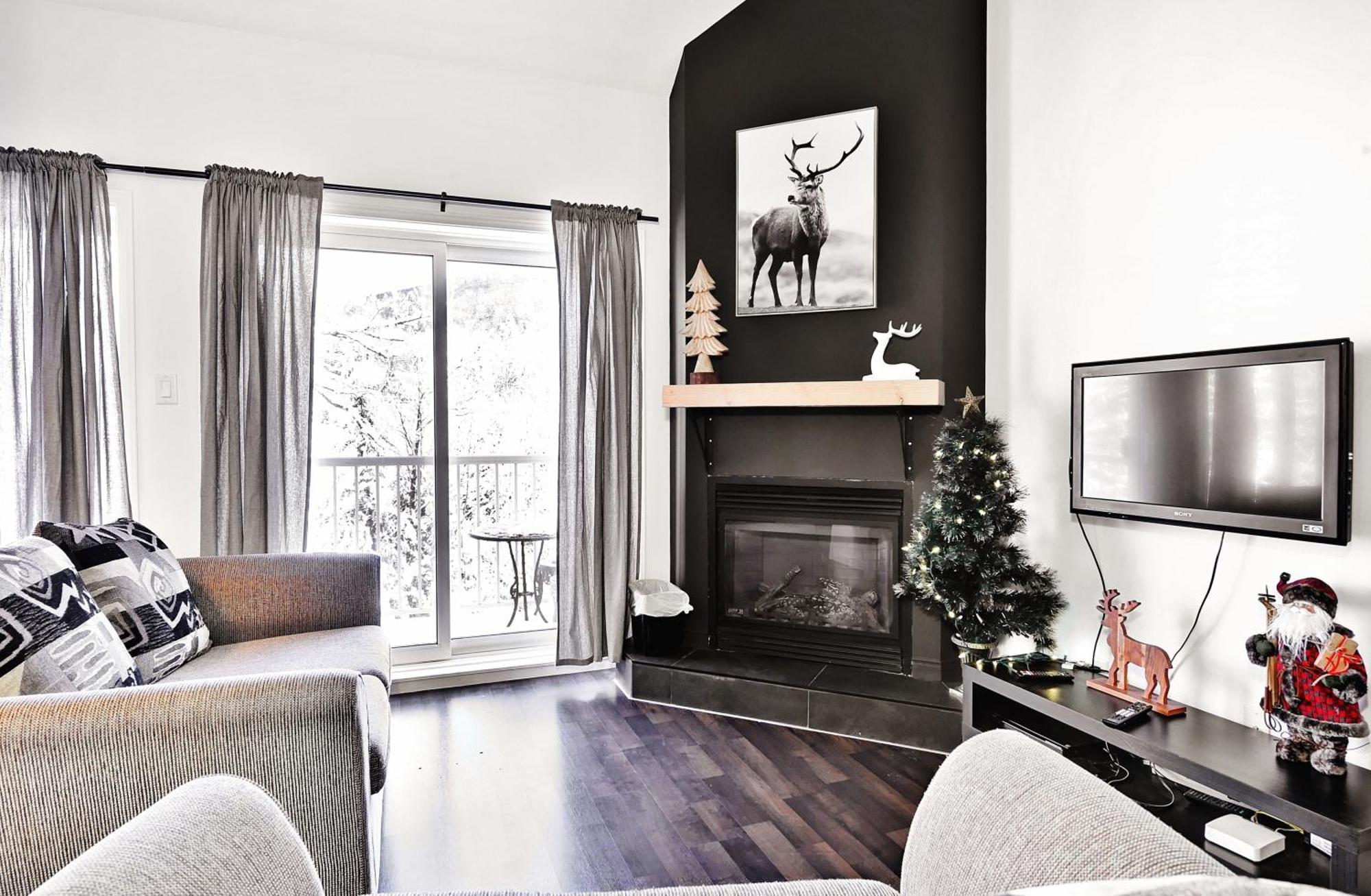Condo 305 33 Chemin Du Hameau By Les Chalets Alpins 스톤햄 외부 사진