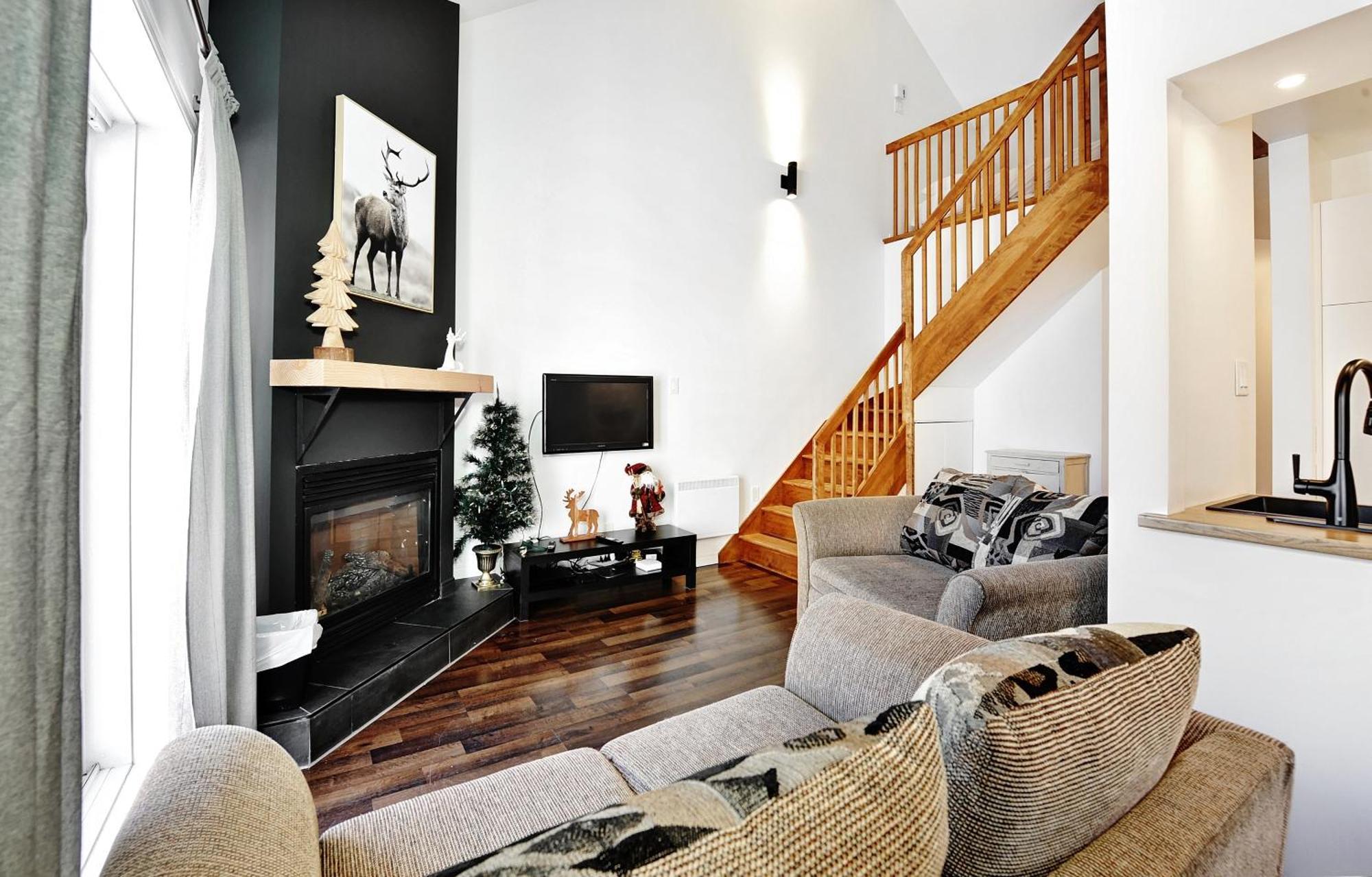 Condo 305 33 Chemin Du Hameau By Les Chalets Alpins 스톤햄 외부 사진